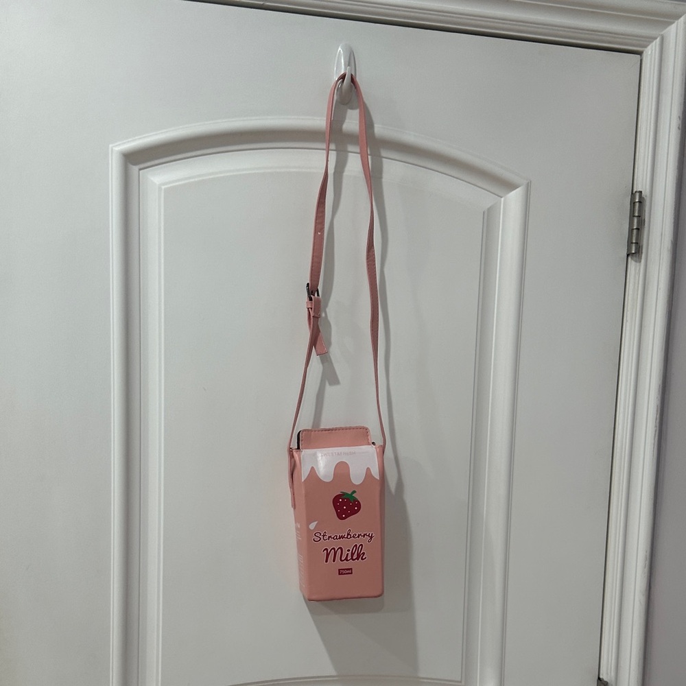 Charming Pink Crossbody Bag - Picture 2 of 13